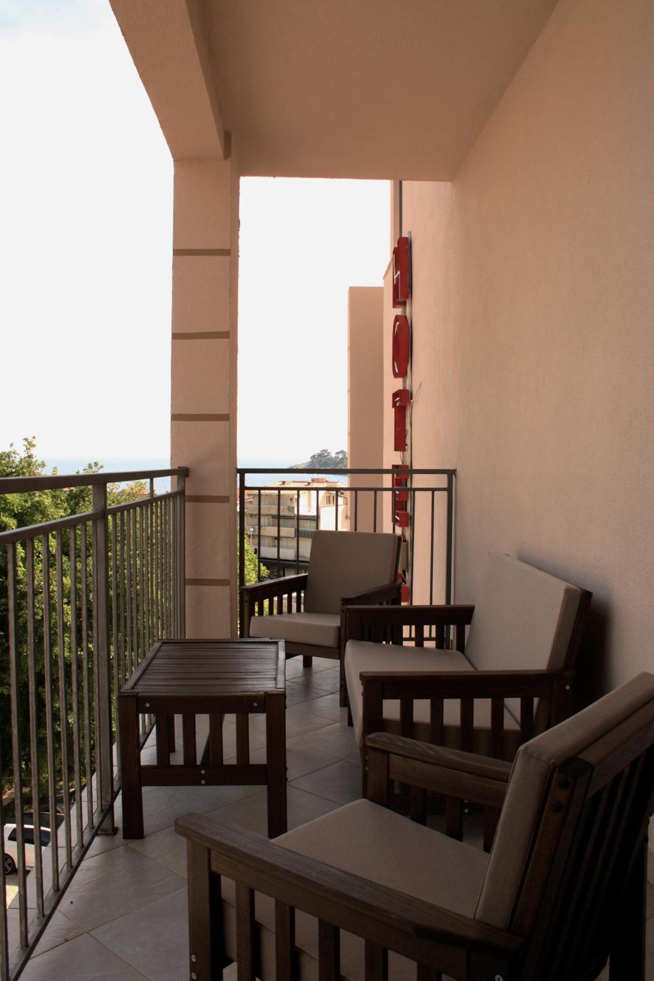 Hotel Petrovac Exteriér fotografie