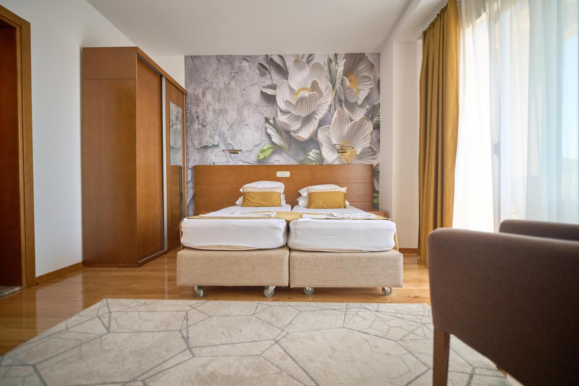 Hotel Petrovac Exteriér fotografie