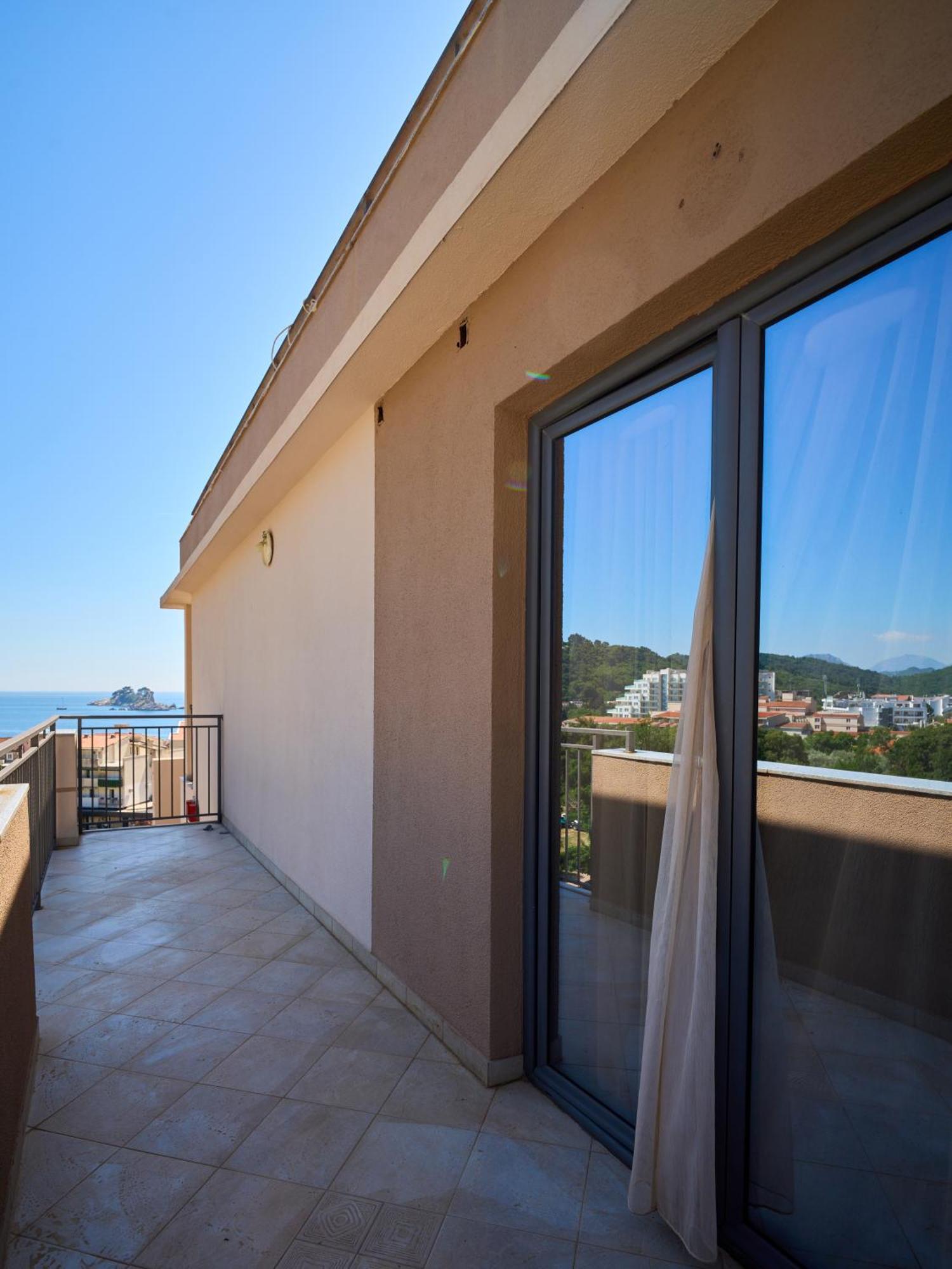 Hotel Petrovac Exteriér fotografie