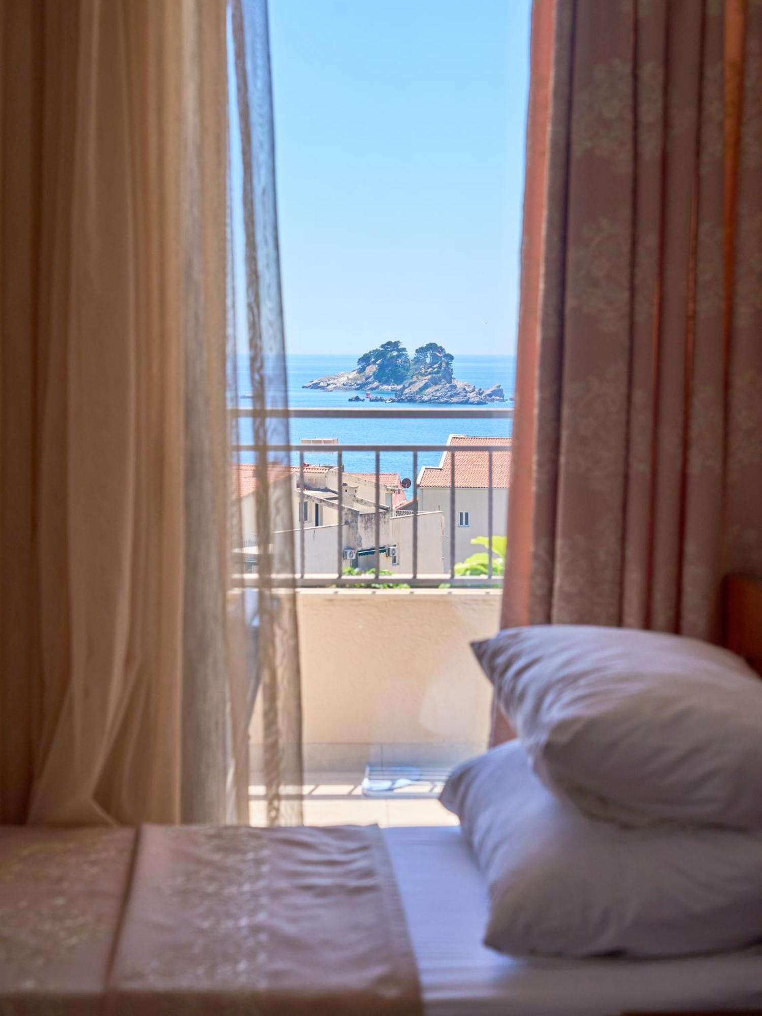 Hotel Petrovac Exteriér fotografie