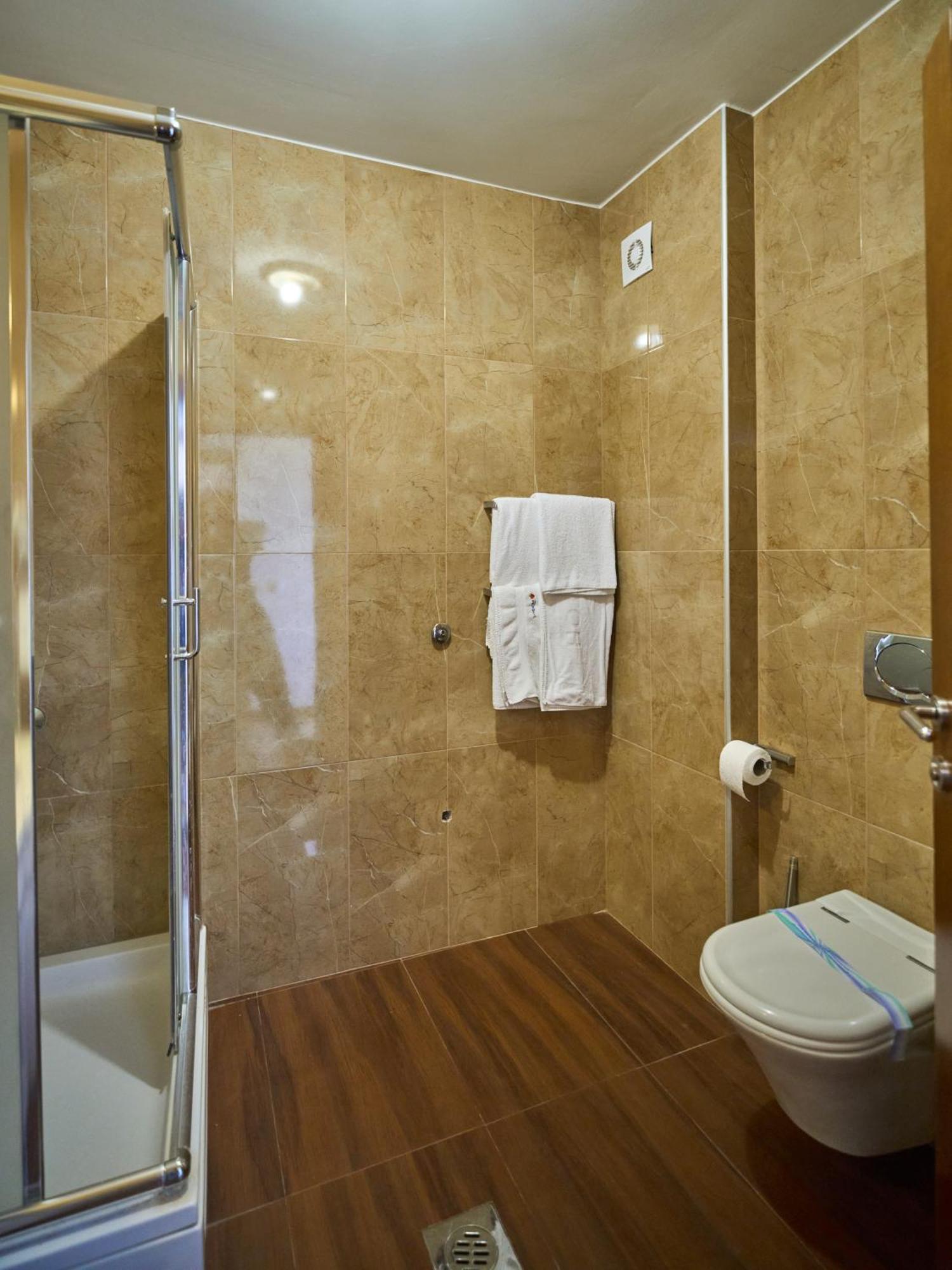 Hotel Petrovac Exteriér fotografie