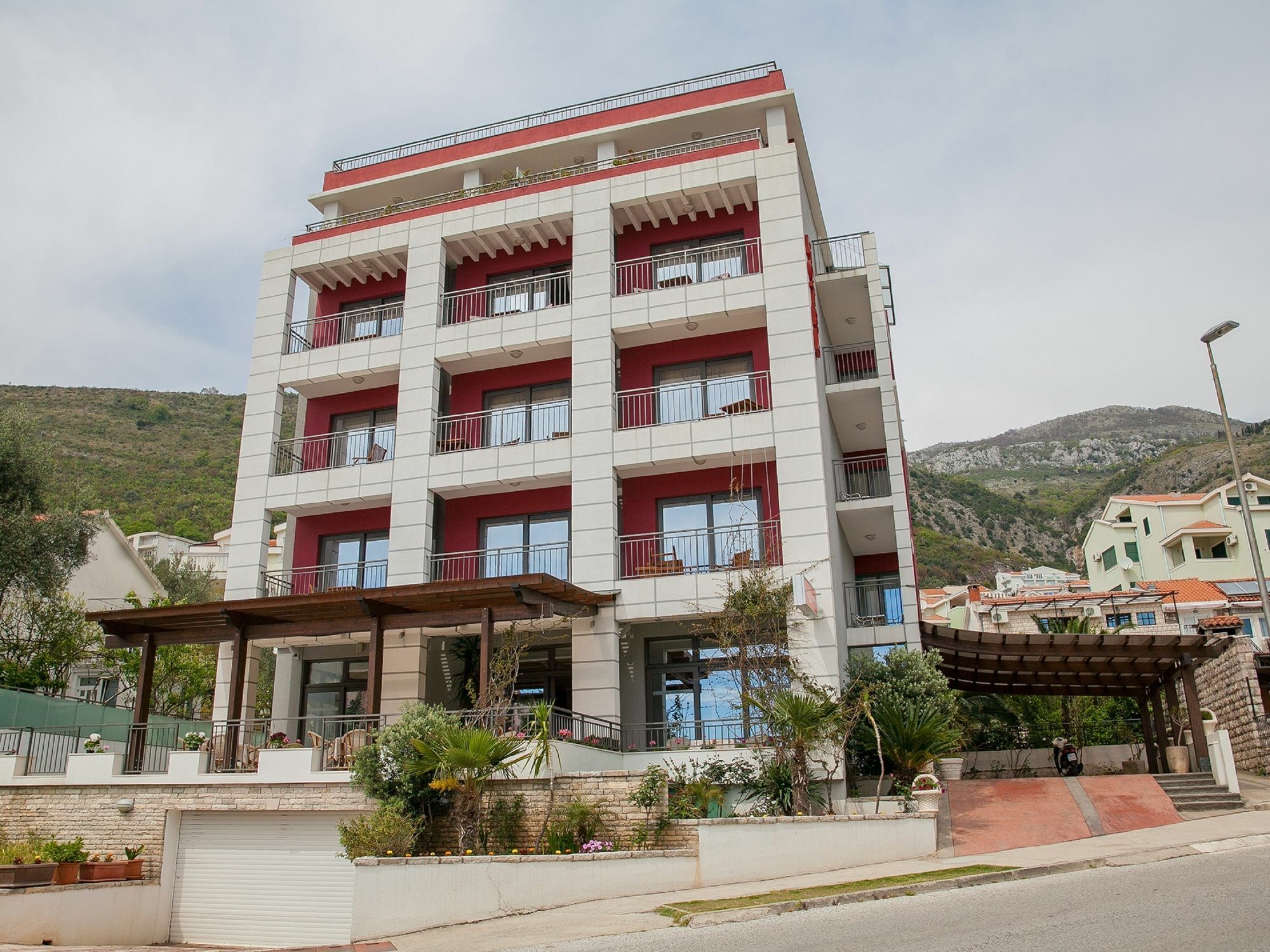 Hotel Petrovac Exteriér fotografie